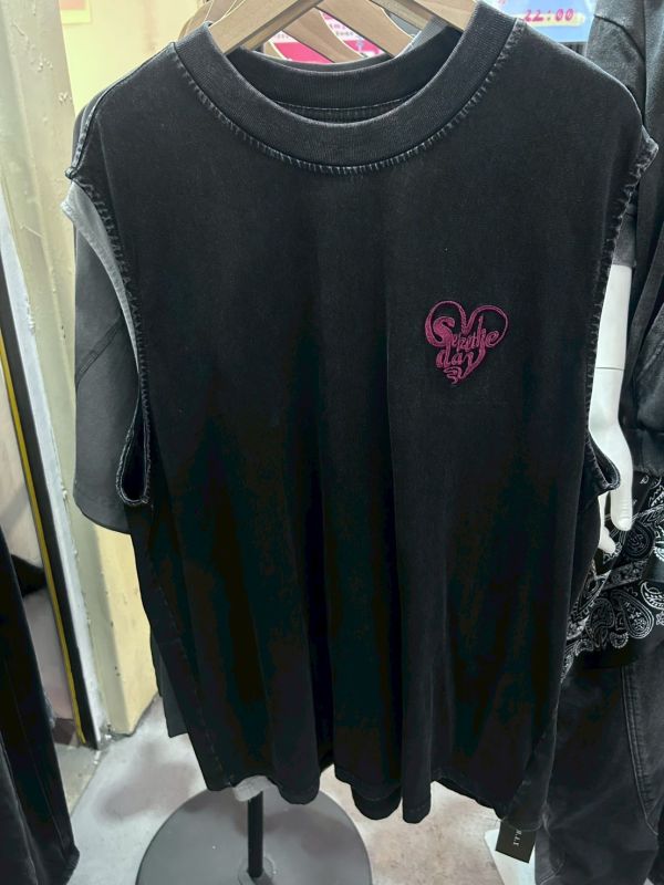 水洗刺繡愛心背心 