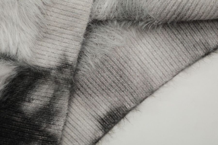 渲染海馬毛毛衣 