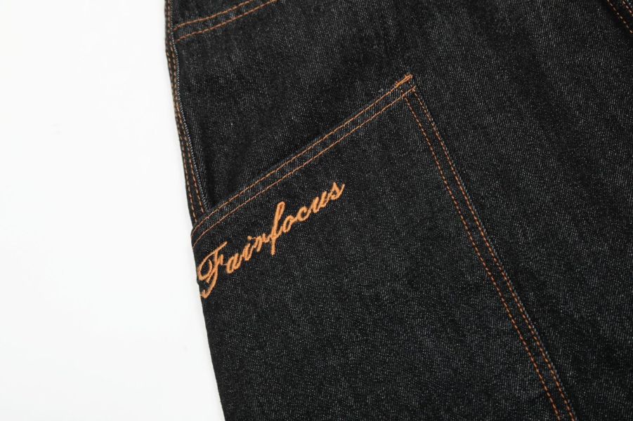 刺繡單寧解構彎刀褲 