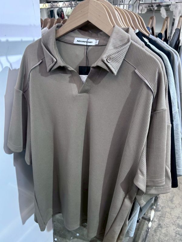 V領拉鍊POLO設計T 