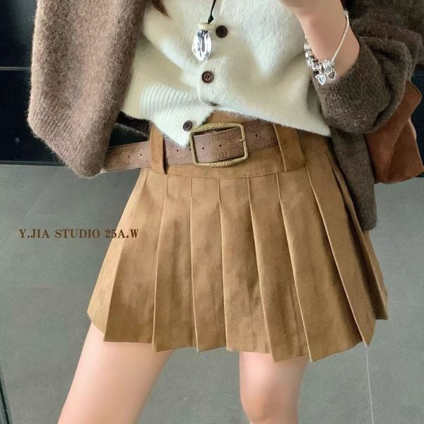 雕花皮帶鹿皮百褶裙 