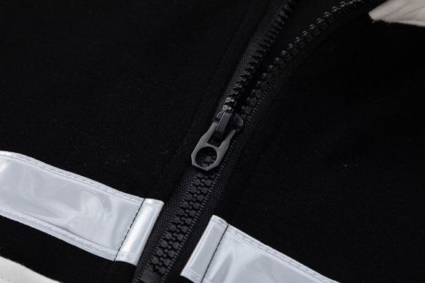 美式反光條撞色半開領上衣 