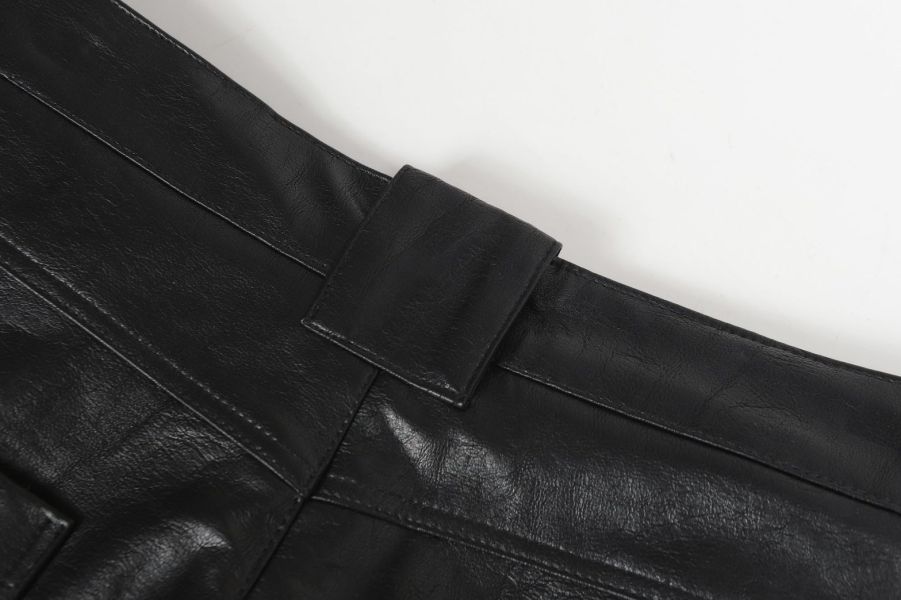 經典皮革彎刀褲 