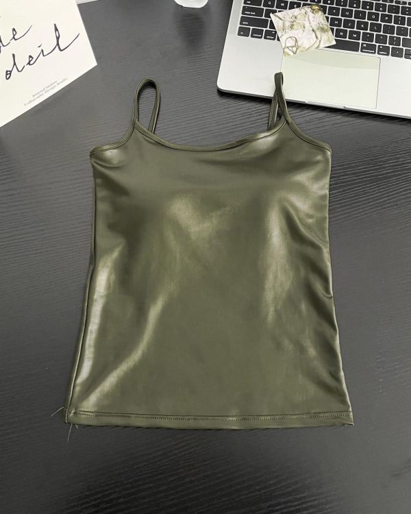 亮皮親膚小背心 