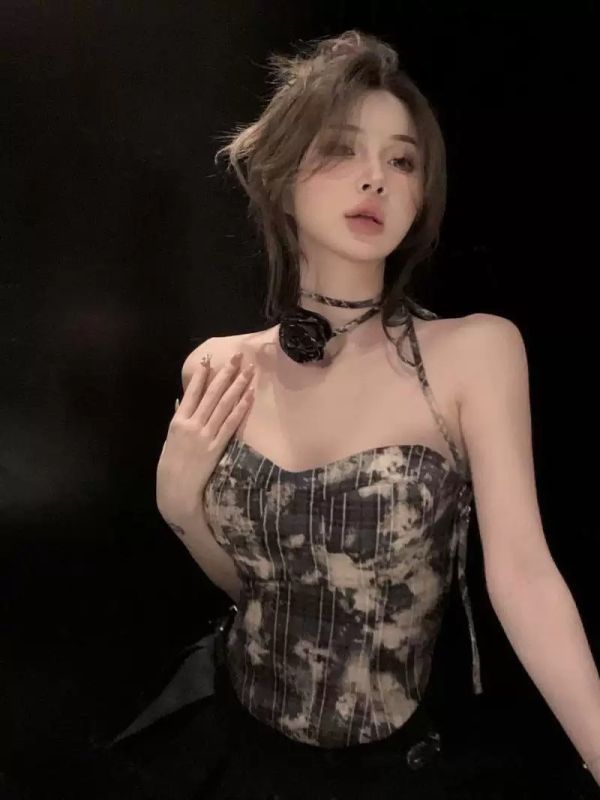 美式辣妹立體花朵T 