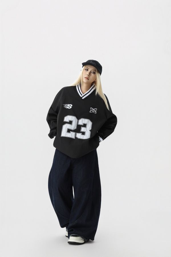 美式街頭刺繡23V領T 