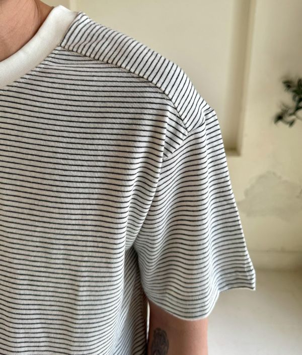 領口拼色條紋T 