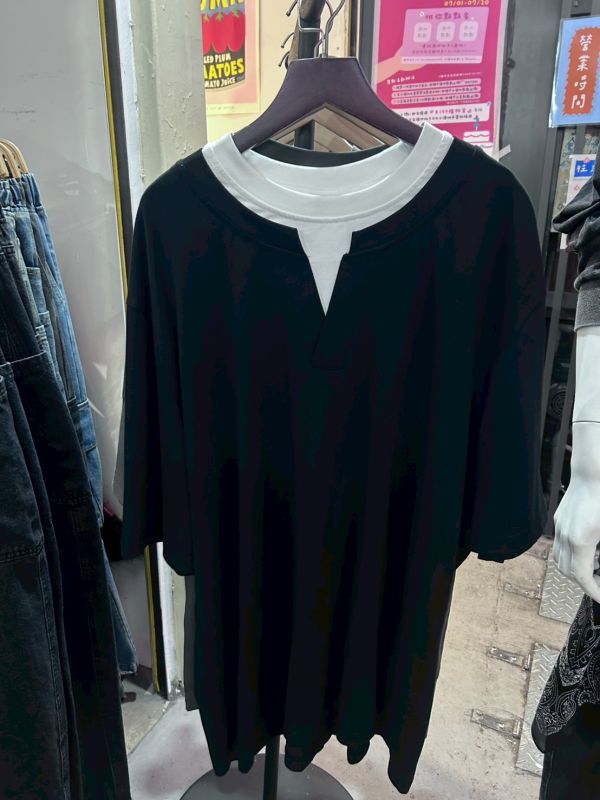 經典假2件小V領短T 