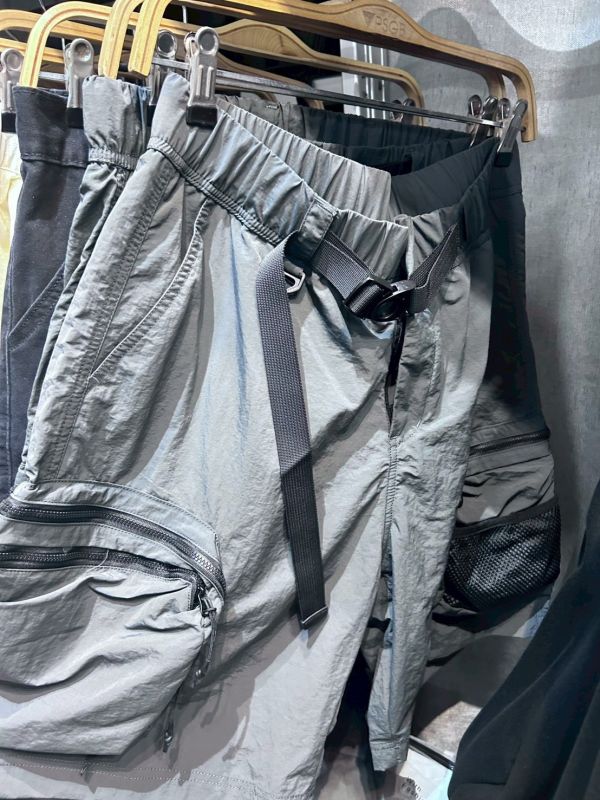 尼龍側口袋機能短褲 