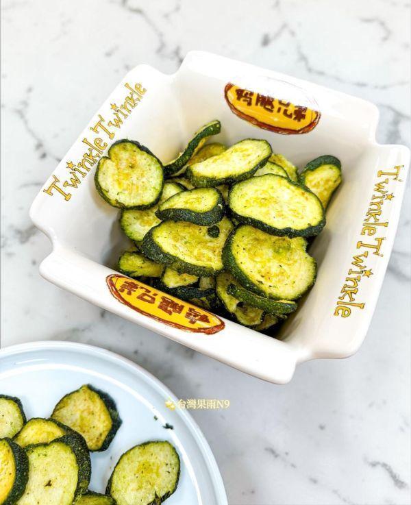 櫛瓜脆脆(小包) 櫛瓜脆脆,櫛瓜脆片,櫛瓜,蔬果脆片,蔬果脆脆,蔬果,台灣果雨