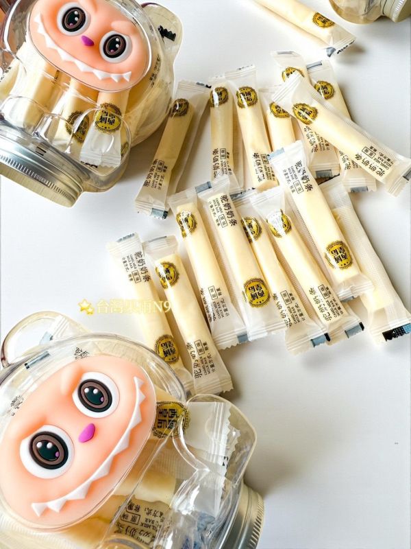 駝奶條糖 西域零嘴,新疆零嘴,新疆駝奶條糖,奶香味濃郁,不甜膩