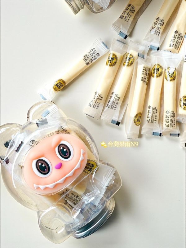 駝奶條糖 西域零嘴,新疆零嘴,新疆駝奶條糖,奶香味濃郁,不甜膩