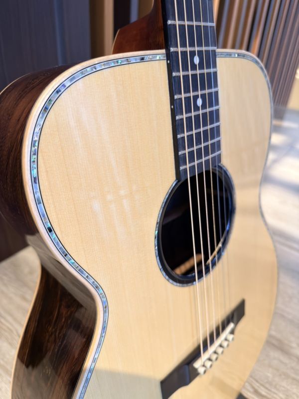 台灣原創 guitarman 全單訂製系列40吋 馬達加斯加玫瑰木 硝基漆 手工om桶吉他 烏克麗麗,學吉他,買吉他,手工製,吉他,旅行吉他,吉他袋,吉他教學,全單琴,全單