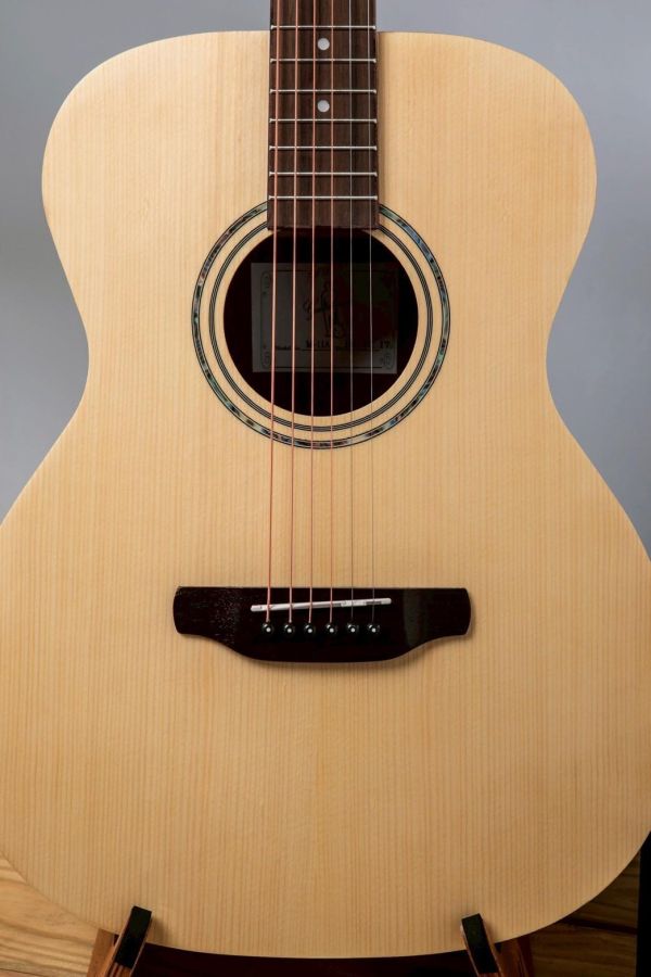 台灣原創 guitarman M-11A 40吋 雲杉合板 手工40吋OM桶身吉他 烏克麗麗,學吉他,買吉他,手工製,吉他,旅行吉他,吉他袋,吉他教學,吉他入門