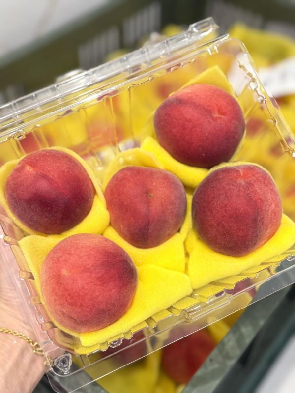 嚴選新社紅鈴水蜜桃 新社紅鈴水蜜桃,新社水蜜桃,新社,紅鈴水蜜桃,水蜜桃