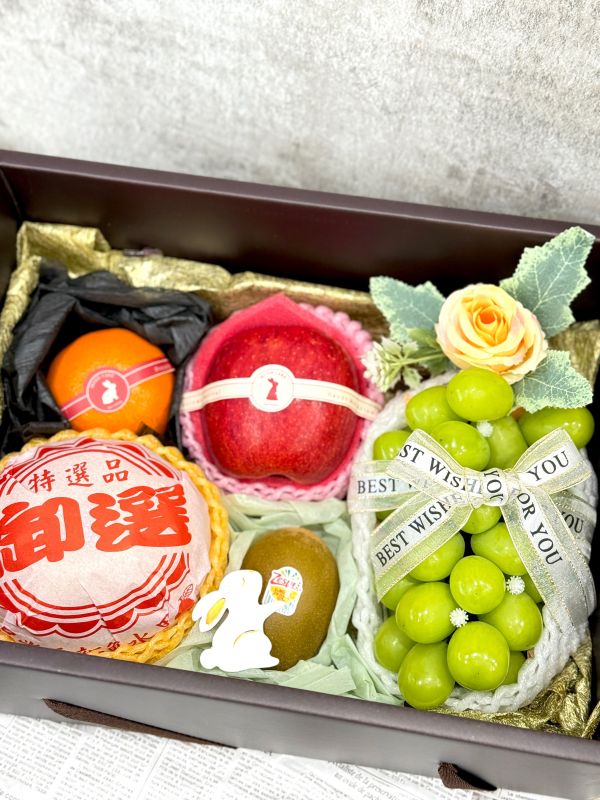 果香傳情05 中秋禮盒,水果禮盒,中秋送禮,中秋節,水蜜桃,日本長野麝香葡萄,甘露梨,愛妃蘋果,蜜柑,黃金奇異果