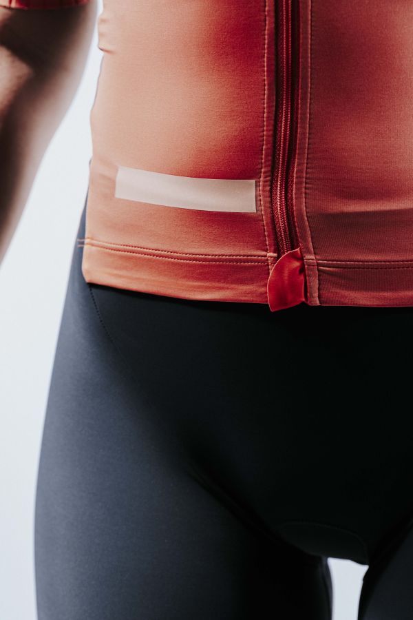 RACER TTSUIT女款有袖三鐵服 Z3R0D Racer 女款鐵人三項服
鐵人三項女款連身服   
女款鐵人三項服
女款三鐵服
長距離比賽裝備