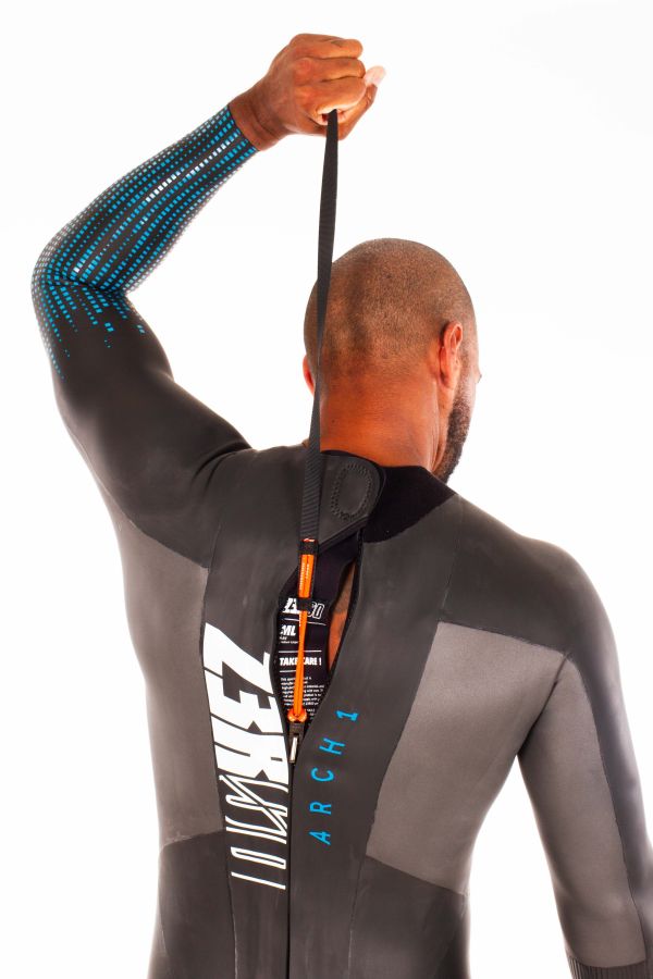 ARCHI 男款防寒衣 Z3R0D wetsuit
Z3R0D防寒衣
men’s triathlon wetsuit