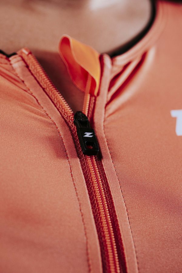 RACER TTSUIT女款有袖三鐵服 Z3R0D Racer 女款鐵人三項服
鐵人三項女款連身服   
女款鐵人三項服
女款三鐵服
長距離比賽裝備