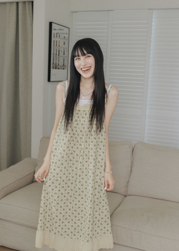 日系復古碎花吊帶長洋裝 