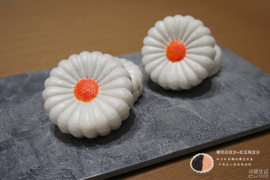 赤馬迎春 開運禮盒 日式甜點,最中禮盒,過年禮盒,過年送禮,過年伴手禮,臺中伴手禮,台中伴手禮,堅果禮盒,夏威夷豆塔,開心果甜點,台中禮盒,2026新年禮盒,馬年開運禮盒