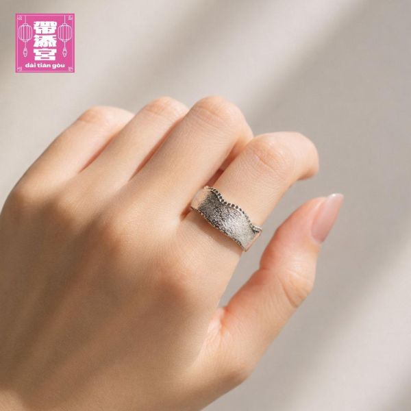 財浪翻騰偏財戒| 阿贊白礦 