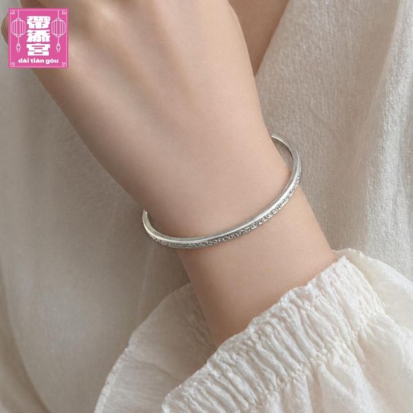 爆財貴人吸引經文法鐲 | 阿贊扁 