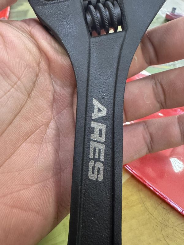 美國 ARES 79008 8吋 薄型頭部可調式鱷魚扳手 萬用 活動扳手 水管鉗 狹小空間適用 
