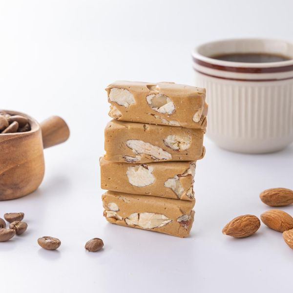 魔力咖啡牛軋糖-200g 櫻桃爺爺,牛軋糖,手工,伴手禮,春節送禮,年糖,加州杏仁,紐西蘭奶粉,紐西蘭,Halal清真認證,穆斯林甜點,