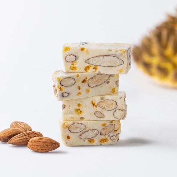 榴槤牛軋糖-100g 榴槤,伴手禮,海藻糖,金枕頭榴槤,櫻桃爺爺,牛軋糖,手工,伴手禮,春節送禮,年糖,加州杏仁,紐西蘭奶粉,紐西蘭,Halal清真認證,穆斯林甜點,杏仁,紐西蘭奶油