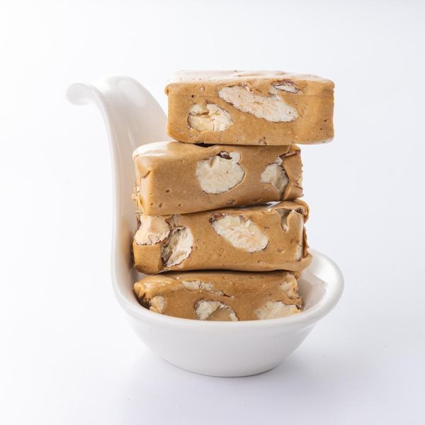 魔力咖啡牛軋糖-200g 櫻桃爺爺,牛軋糖,手工,伴手禮,春節送禮,年糖,加州杏仁,紐西蘭奶粉,紐西蘭,Halal清真認證,穆斯林甜點,