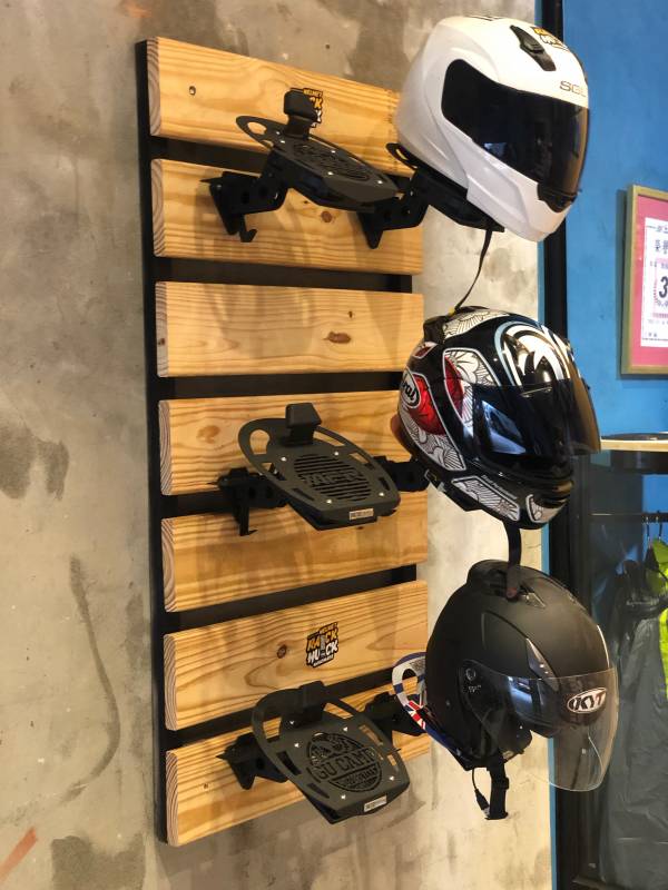 Helmet Display Wooden Wall for Motorbike Helmet Storage