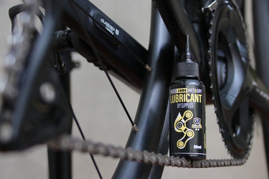 HUCKLUBE 乾濕兩用鍊條油 