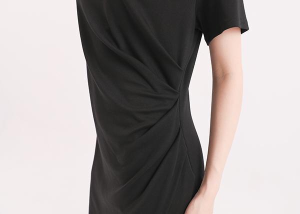 Yuqu_玉粹皺褶洋裝_黑 