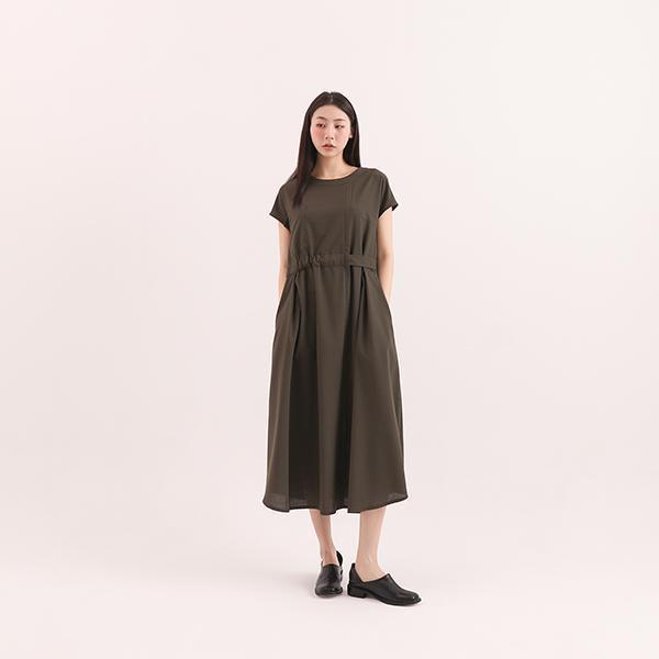 Reunion_重逢大口袋洋裝_橄欖綠 