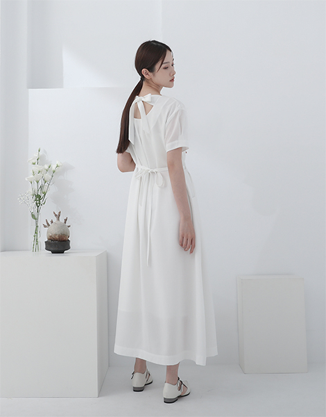 Muyu_暮雨細褶洋裝_白 
