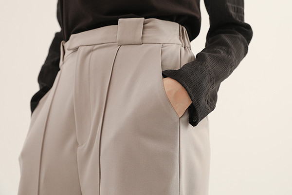 Meander_曲徑剪接長褲_灰 