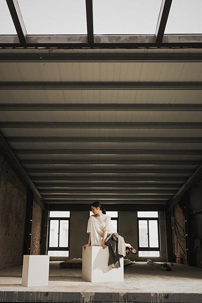 Miro_米羅剪接上衣_白 