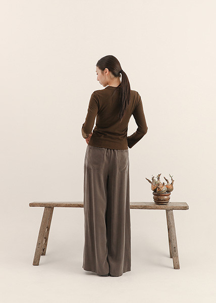 Serenor_從容毛料針織上衣_咖 