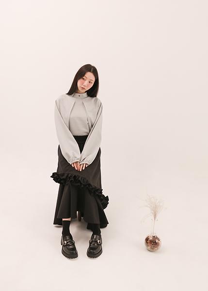 Ruoshui_若水褶片上衣_淺灰 