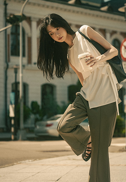 Gede_哥德剪接背心_白 
