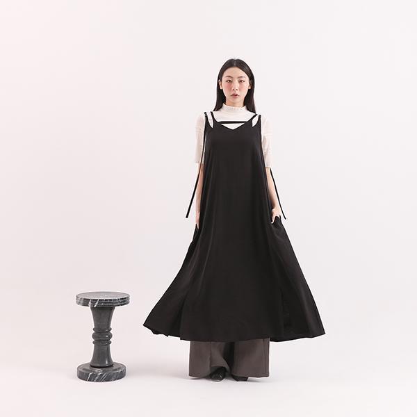 Xinyuan_心願剪裁細肩帶洋裝_黑 