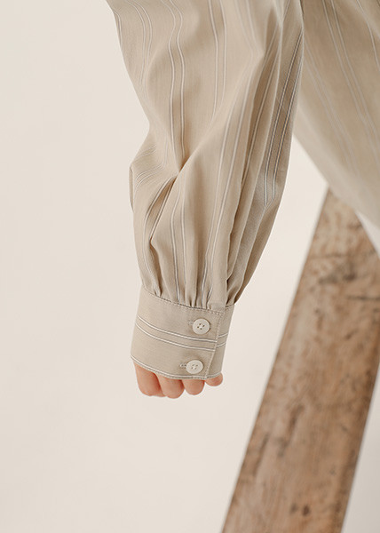 AlmondBlossoms_杏花長版襯衫_卡其條紋 