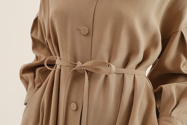 Peaceful_寧靜法式洋裝_卡其 