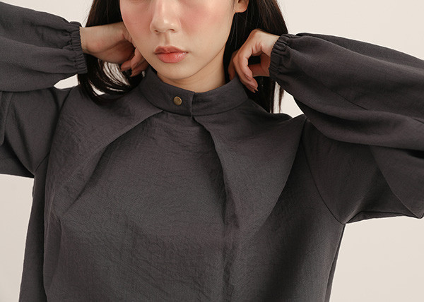 Ruoshui_若水褶片上衣_深藍