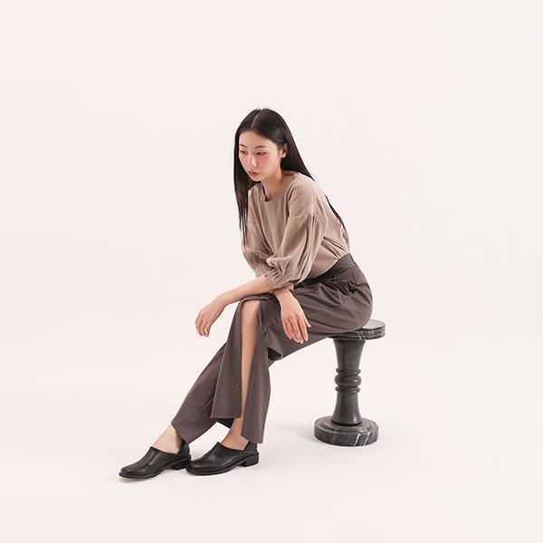 Unfettered_無拘休閒寬褲_鐵灰 