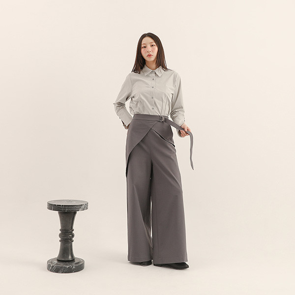 Meandra_曲折不對稱裁片寬褲_灰藍 