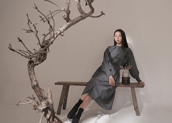 Feifei_飛飛荷葉洋裝_ 灰 