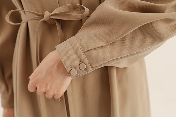 Peaceful_寧靜法式洋裝_卡其 