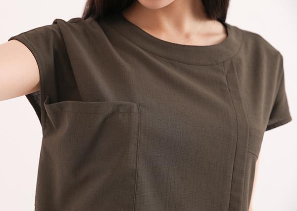 Reunion_重逢大口袋洋裝_橄欖綠 